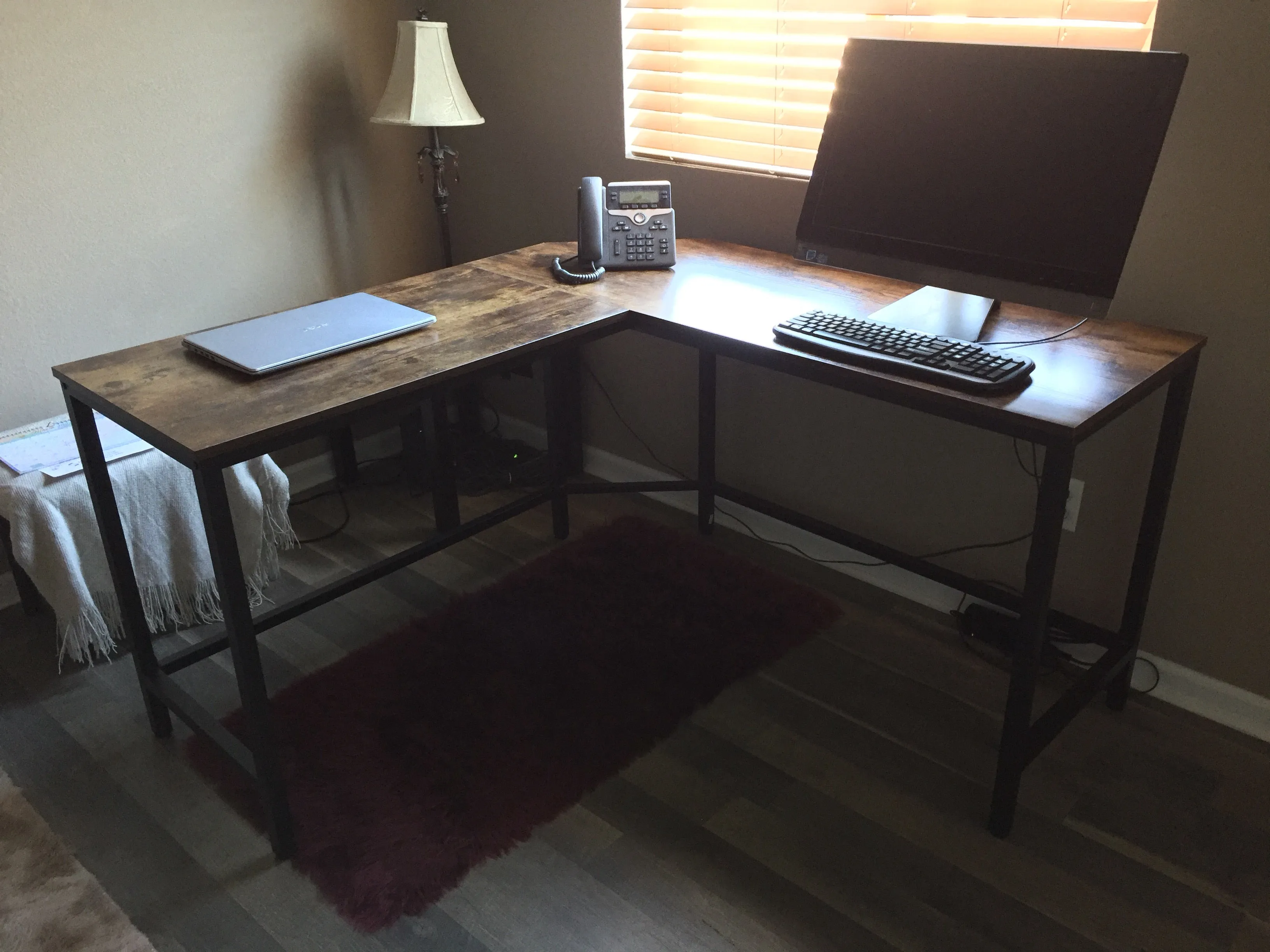 Computer Desk, L-Shaped Corner Writing Desk, Space-Saving Study Desk