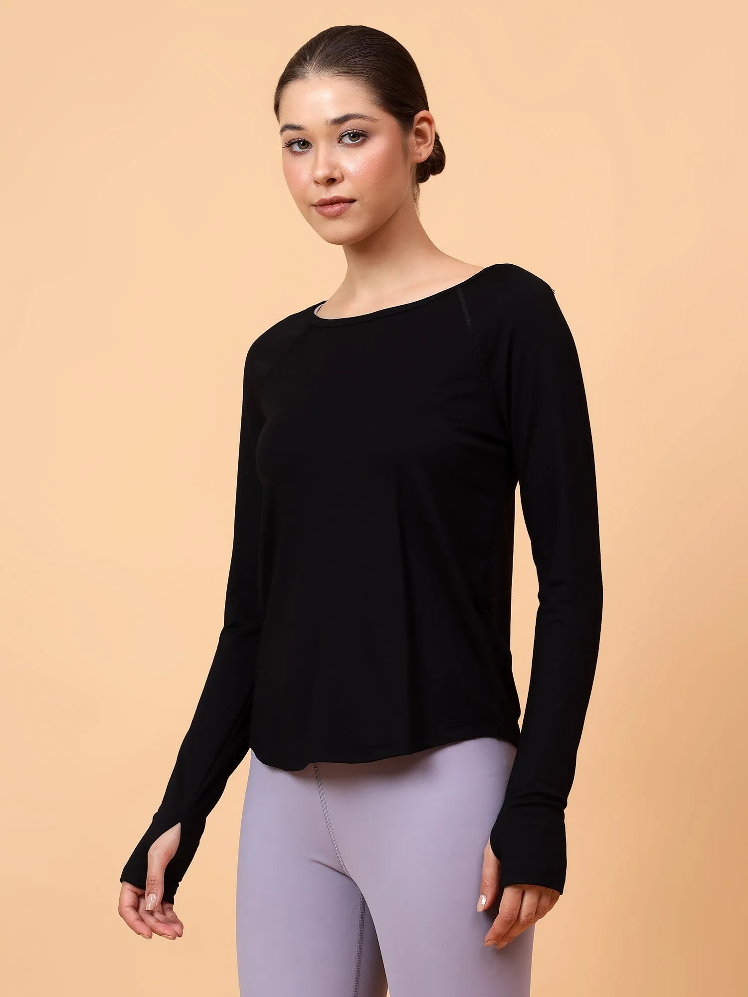 Fitkin Women Black Solid Longsleeve Traning Tshirt