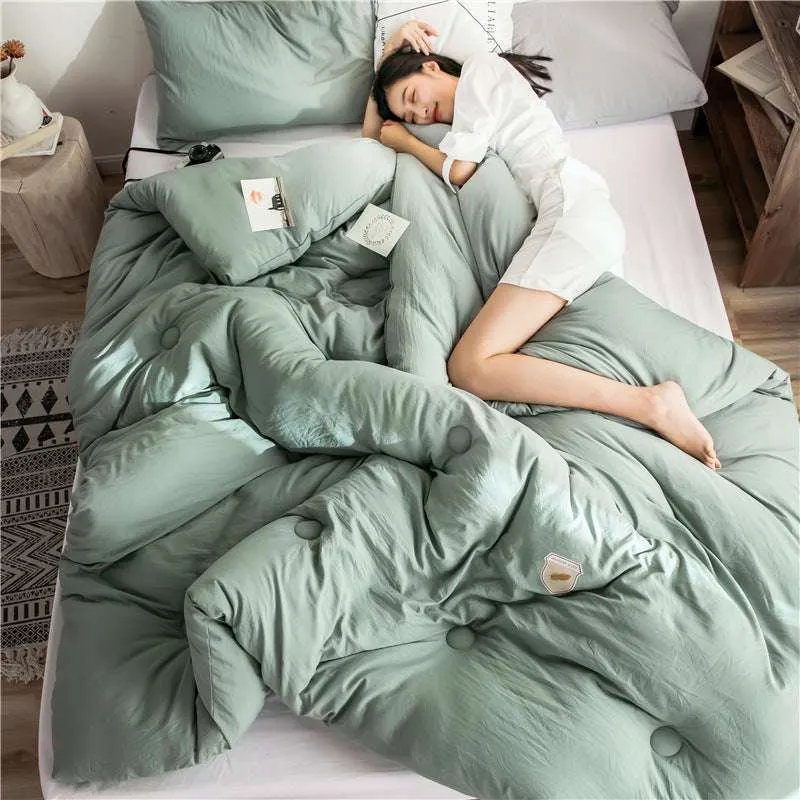 Luxury Bamboo Quilt - All-Season Comfort and Style