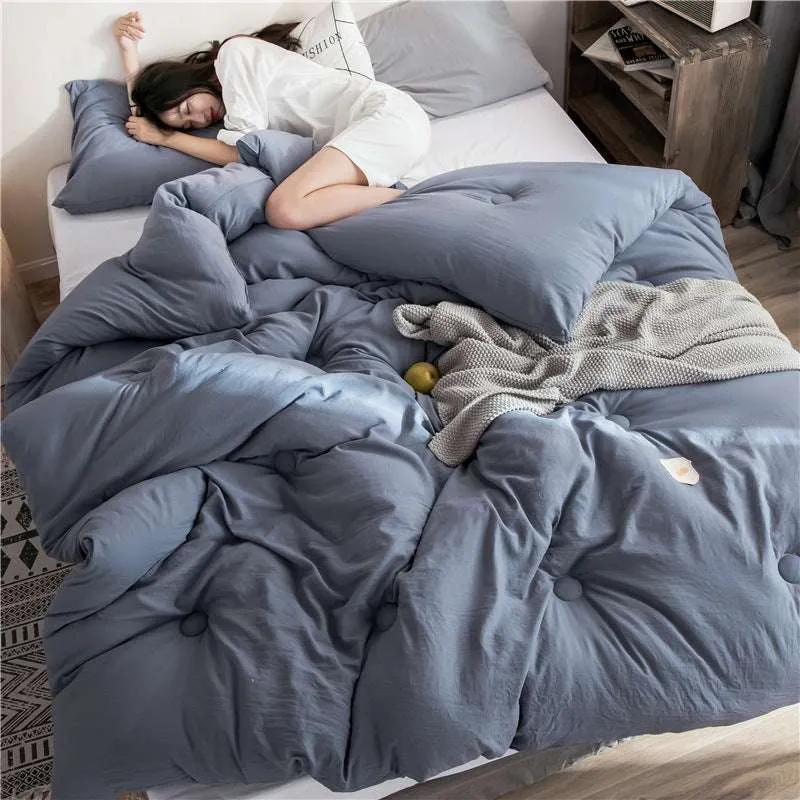 Luxury Bamboo Quilt - All-Season Comfort and Style